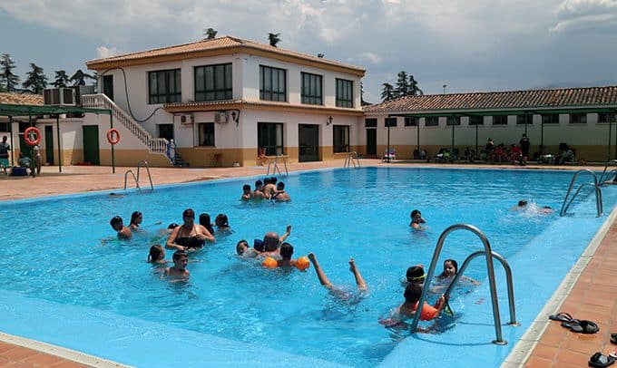 Piscina armilla